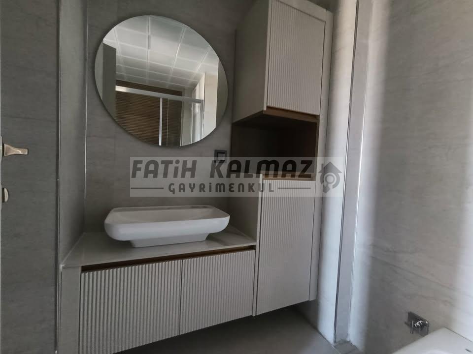 Konya Selçuklu S. Eyyubi Mahallesi’nde Satılık 4+1 AraKat Daire – 170 m², Kızartma Mutfaklı