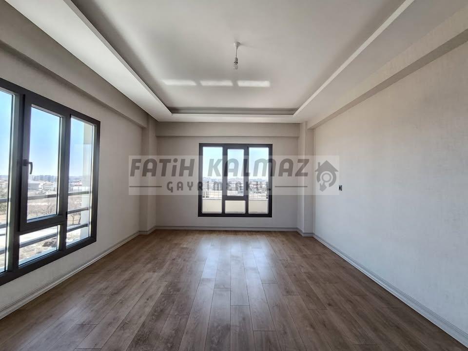 Konya Selçuklu S. Eyyubi Mahallesi’nde Satılık 4+1 AraKat Daire – 170 m², Kızartma Mutfaklı