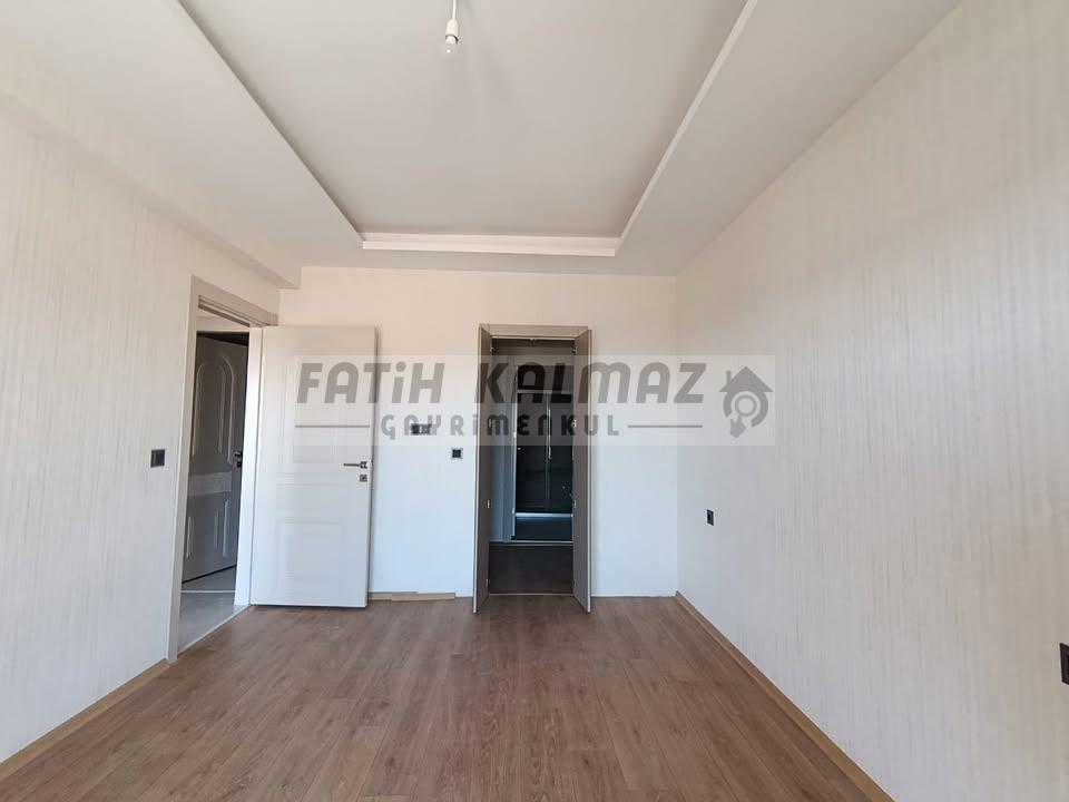 Konya Selçuklu S. Eyyubi Mahallesi’nde Satılık 4+1 AraKat Daire – 170 m², Kızartma Mutfaklı