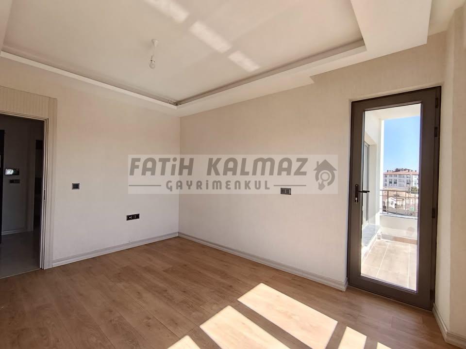 Konya Selçuklu S. Eyyubi Mahallesi’nde Satılık 4+1 AraKat Daire – 170 m², Kızartma Mutfaklı