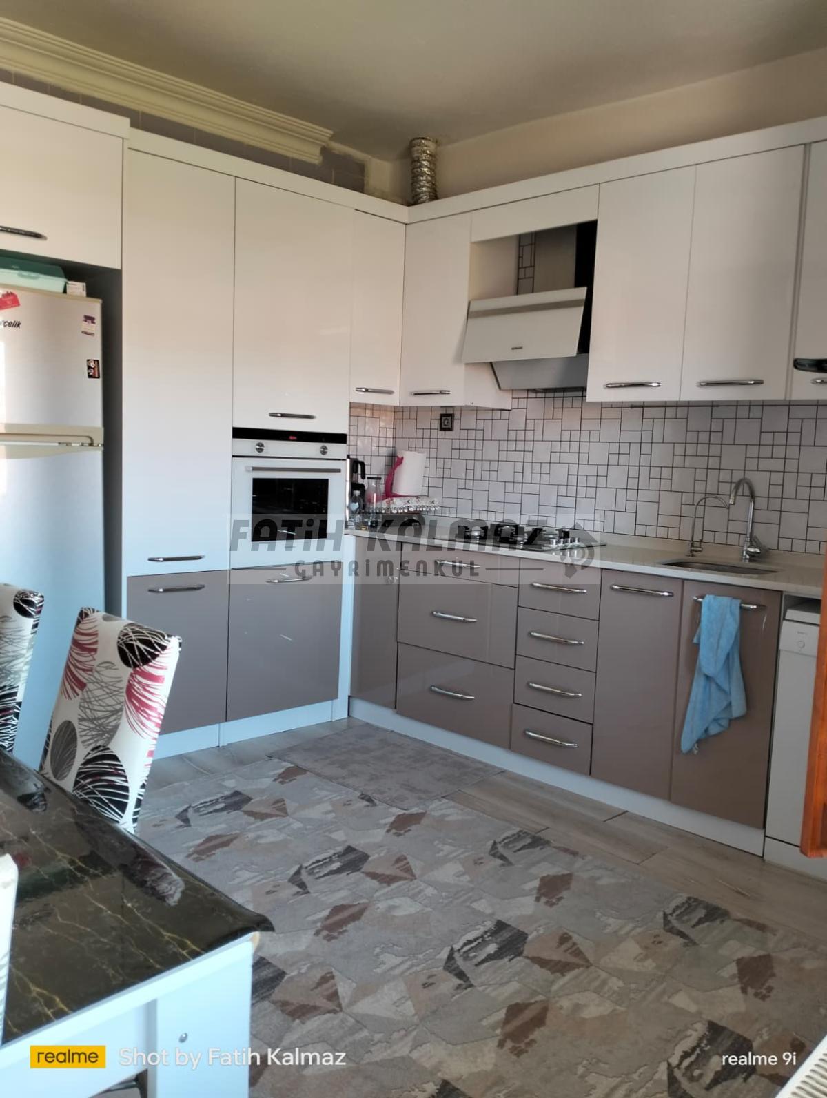 Konya Selçuklu Dumlupınar Mahallesi’nde Satılık 3+1 SonKat Daire – 160 m² I Kilerli
