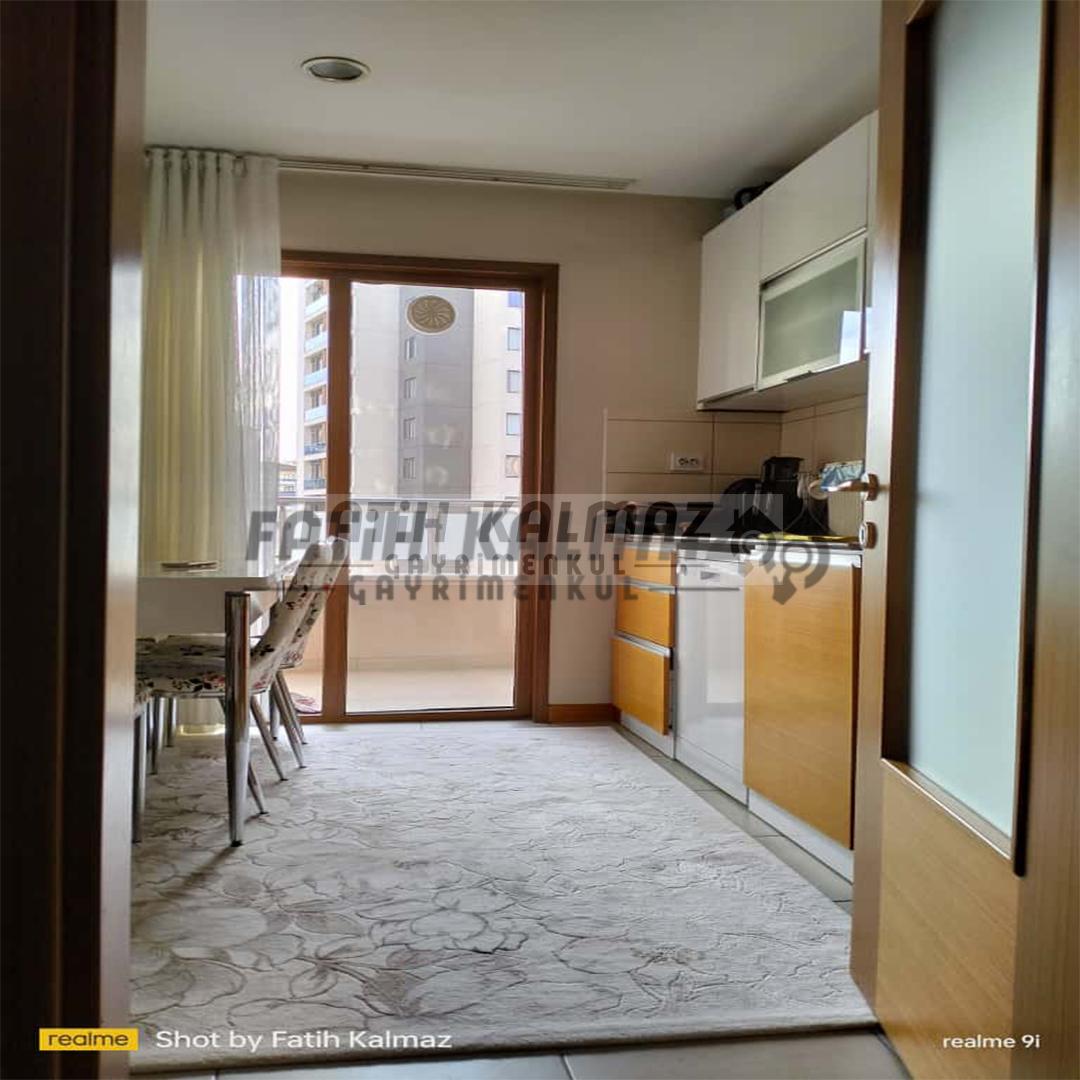 Konya Selçuklu Hacıkaymak Mahallesi’nde Satılık 3+1 AraKat Daire – 165 m², Site İçi