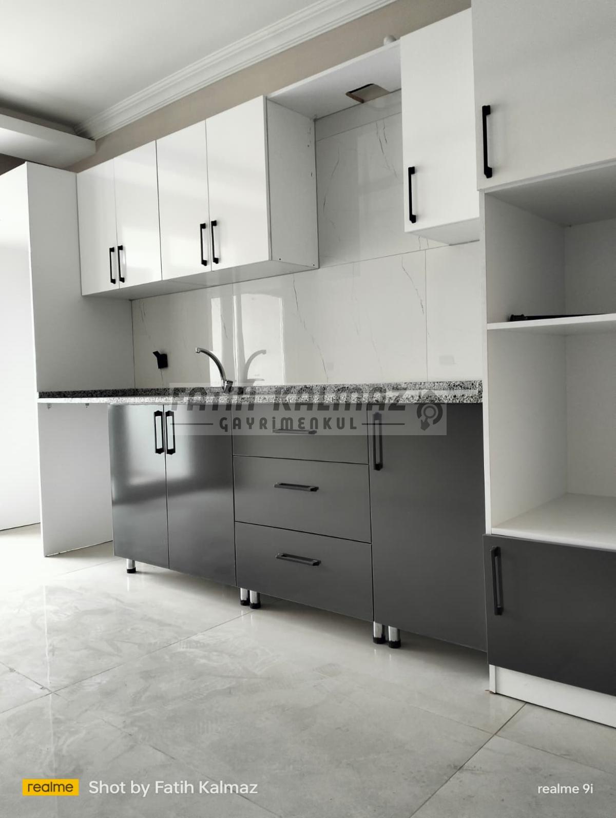Konya Karatay Erenler Mahallesi’nde Satılık 3+1 GirişKat Daire – 150 m², Site İçi
