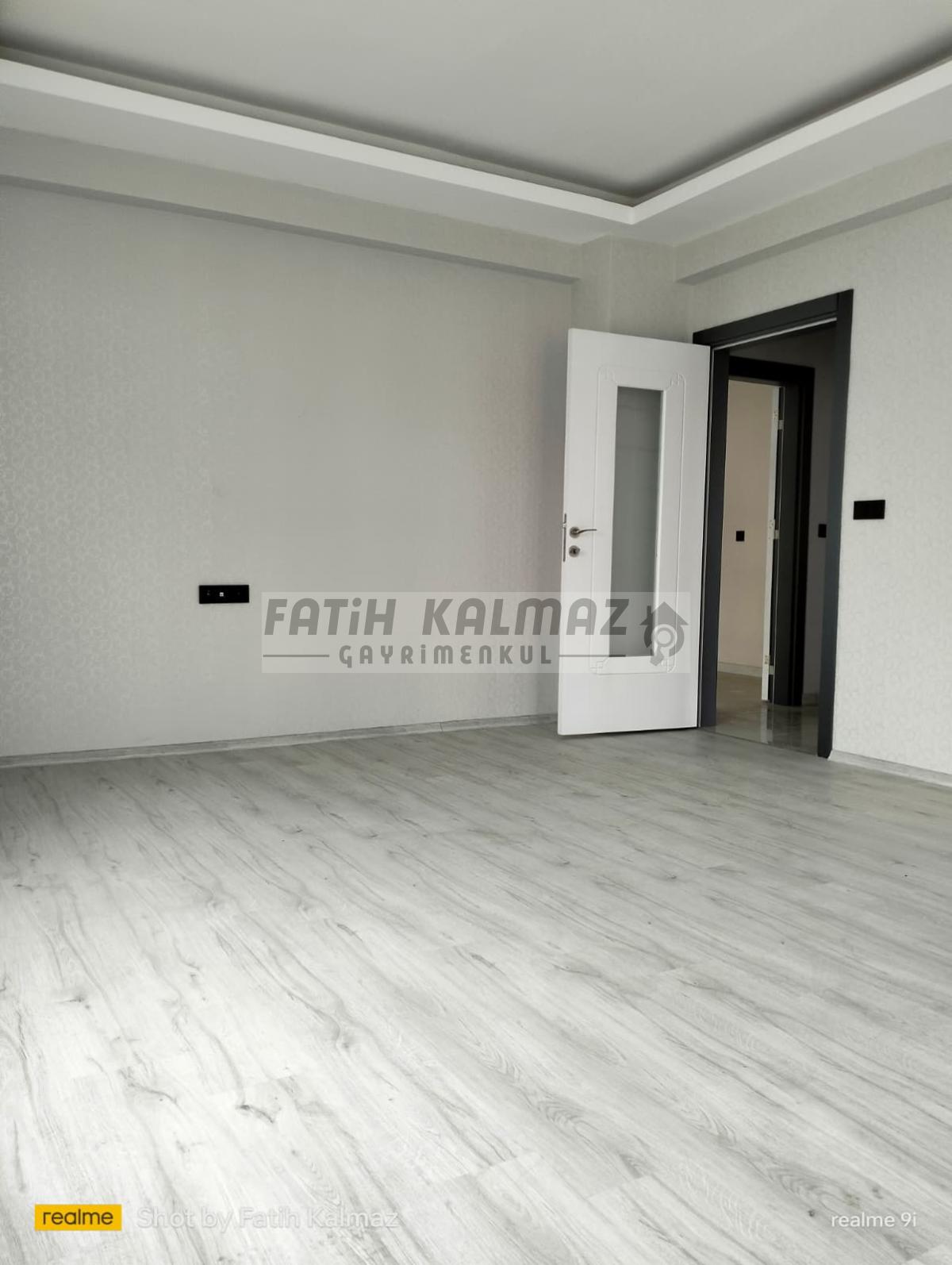 Konya Karatay Erenler Mahallesi’nde Satılık 3+1 GirişKat Daire – 150 m², Site İçi