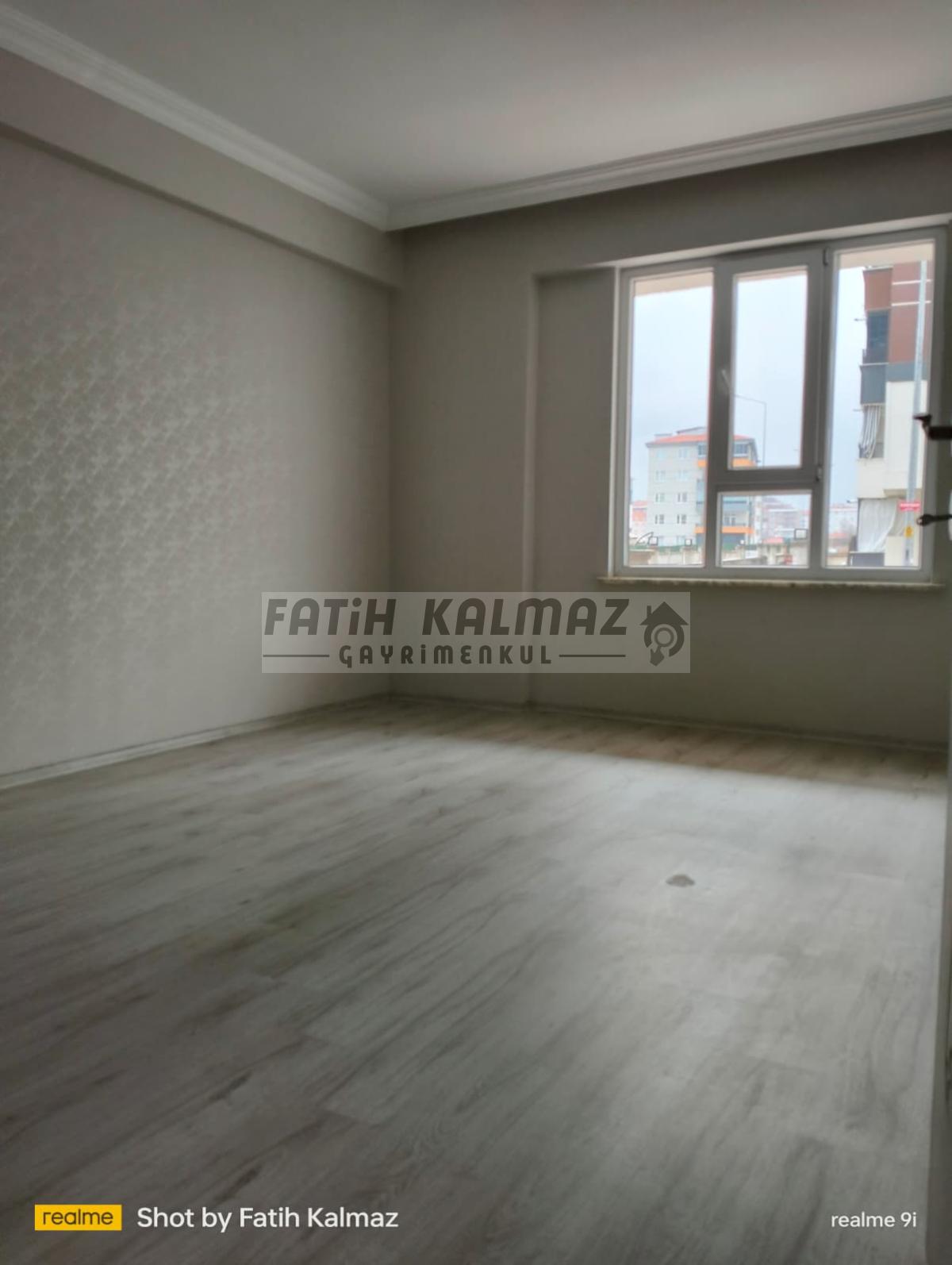 Konya Karatay Erenler Mahallesi’nde Satılık 3+1 GirişKat Daire – 150 m², Site İçi