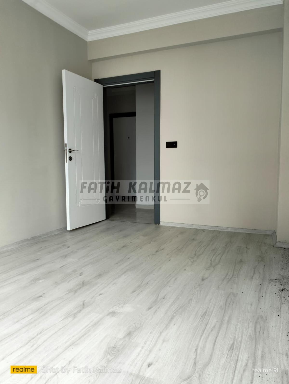 Konya Karatay Erenler Mahallesi’nde Satılık 3+1 GirişKat Daire – 150 m², Site İçi