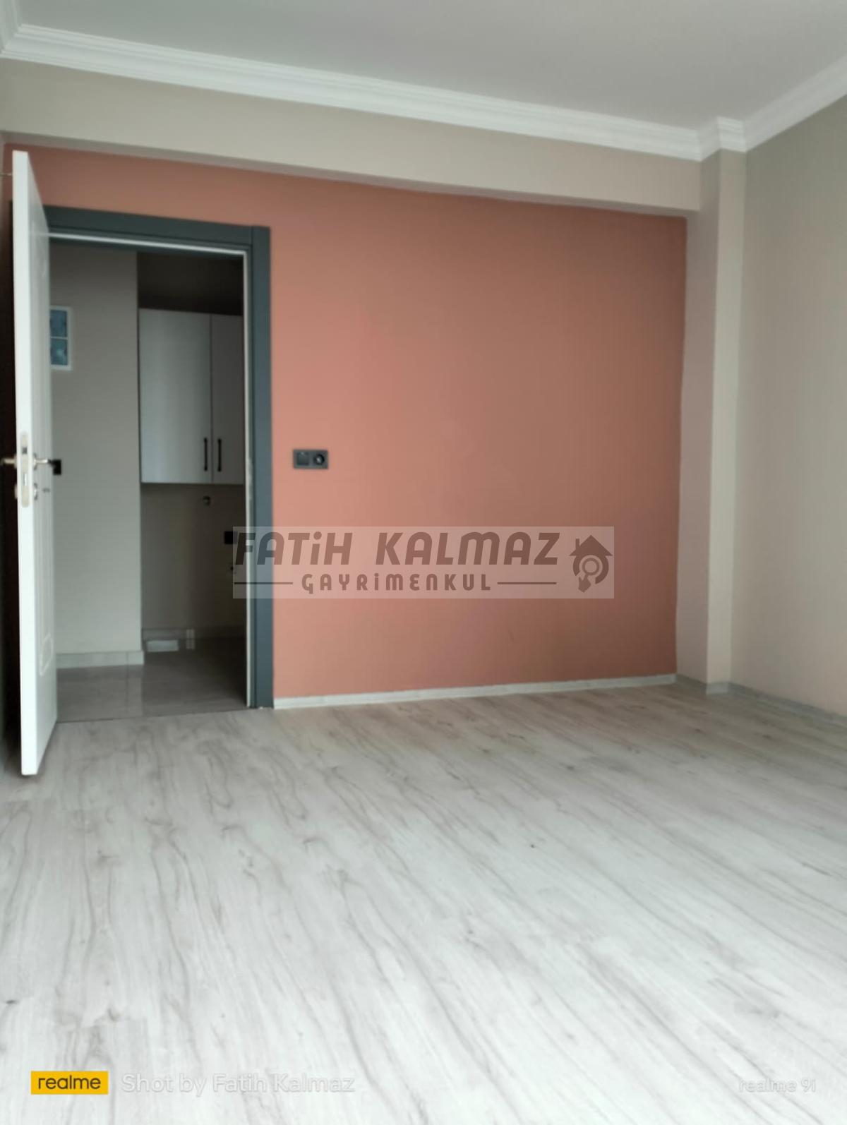 Konya Karatay Erenler Mahallesi’nde Satılık 3+1 GirişKat Daire – 150 m², Site İçi