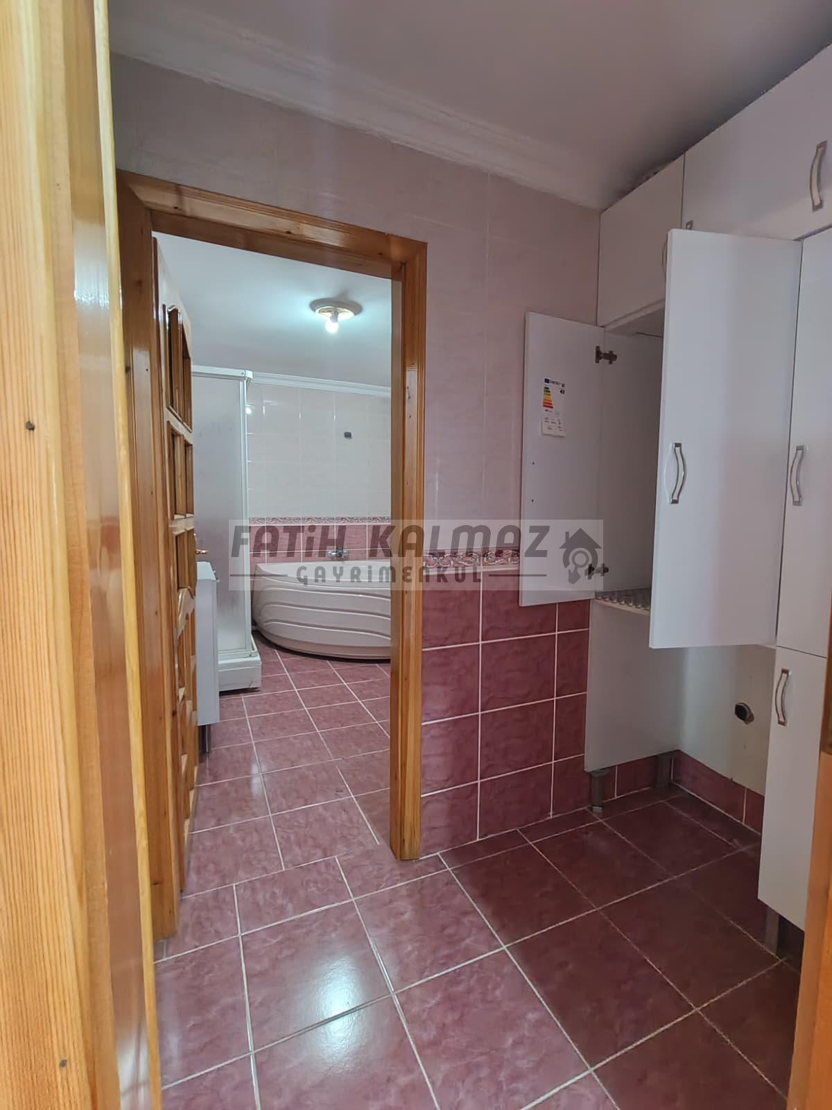 Konya Selçuklu Işıklar Mahallesi’nde Satılık 6+1 Dubleks Daire – 320 m²