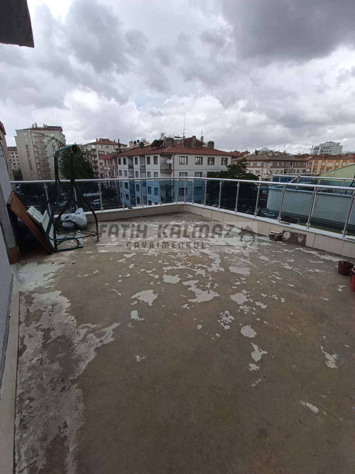 Konya Selçuklu Işıklar Mahallesi’nde Satılık 6+1 Dubleks Daire – 320 m²
