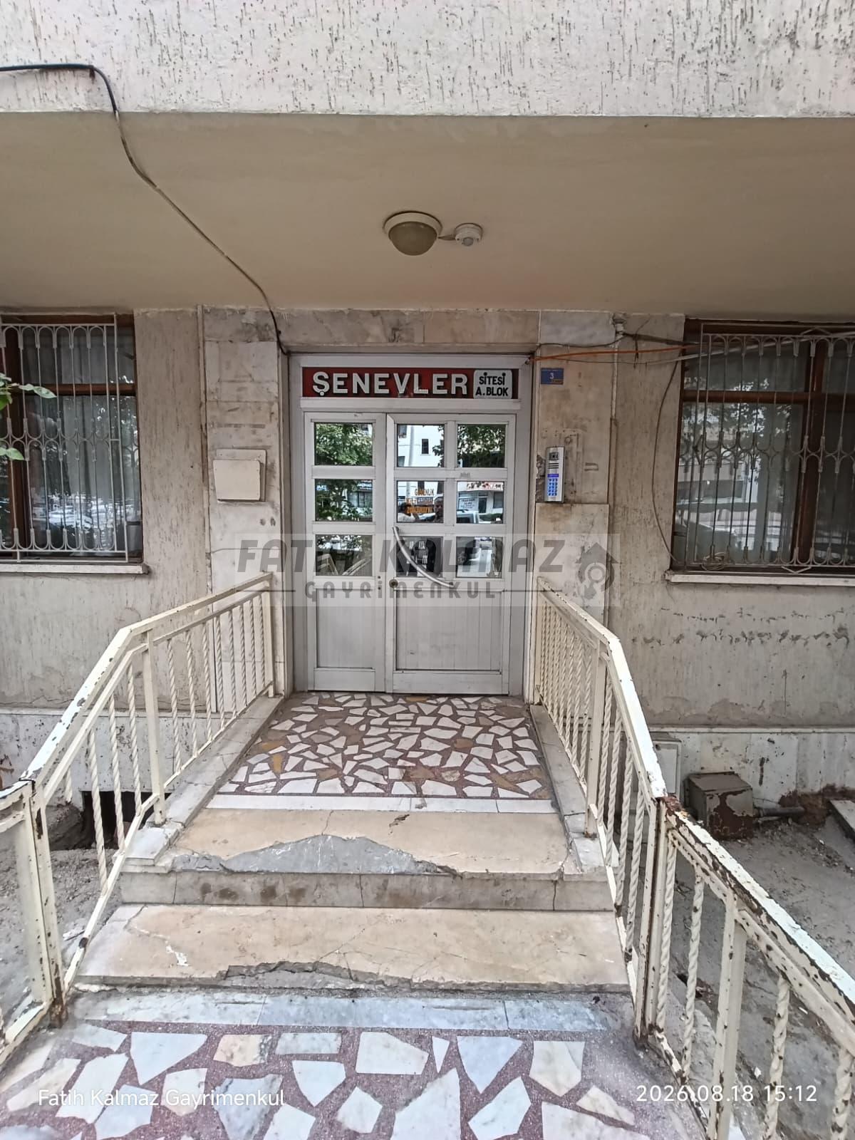 Konya Selçuklu Bedir Mahallesi’nde Satılık 3+1 GirişKat Daire – 145 m² I Zembilli Caddesi Üzerinde