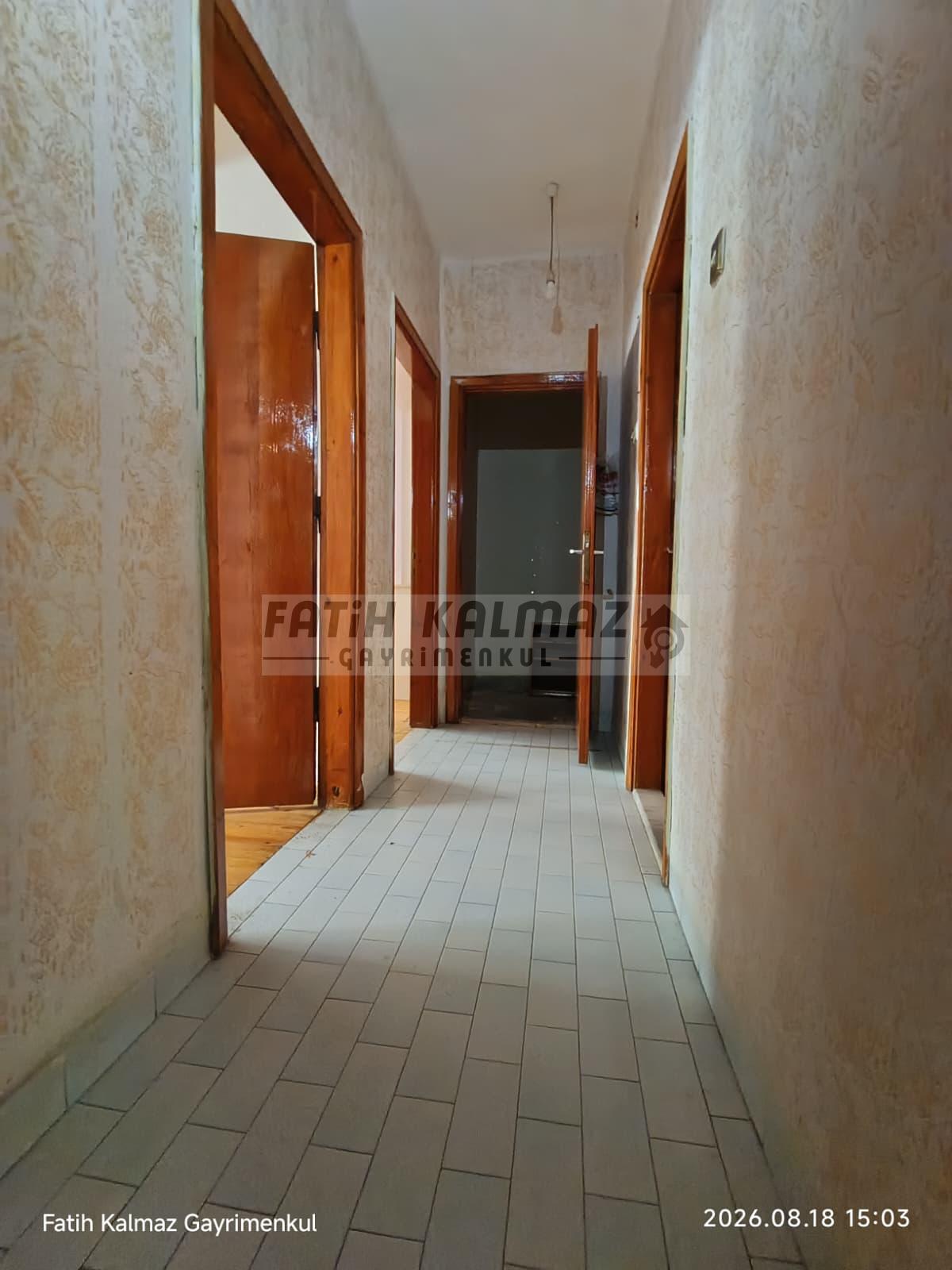 Konya Selçuklu Bedir Mahallesi’nde Satılık 3+1 GirişKat Daire – 145 m² I Zembilli Caddesi Üzerinde