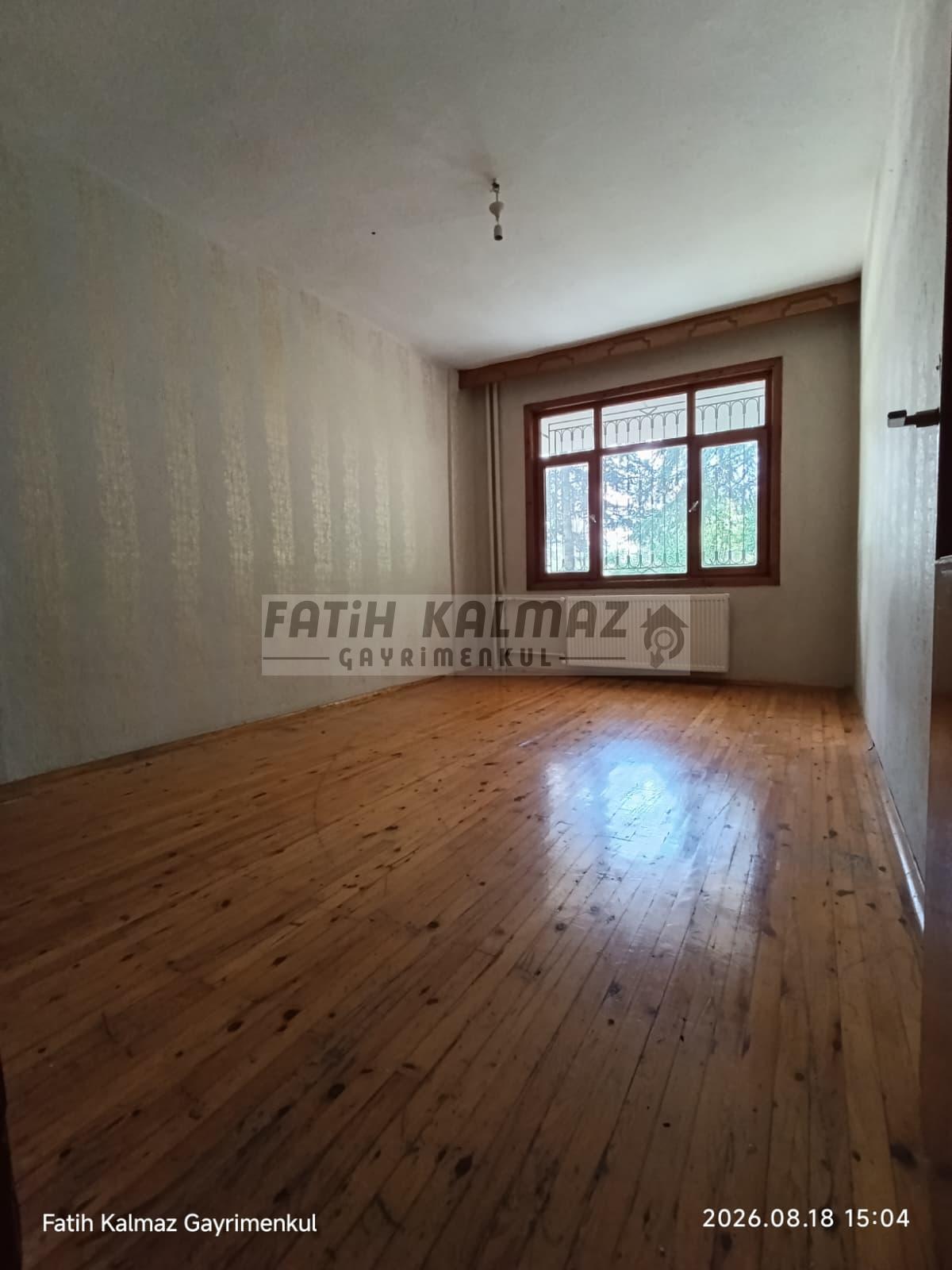 Konya Selçuklu Bedir Mahallesi’nde Satılık 3+1 GirişKat Daire – 145 m² I Zembilli Caddesi Üzerinde