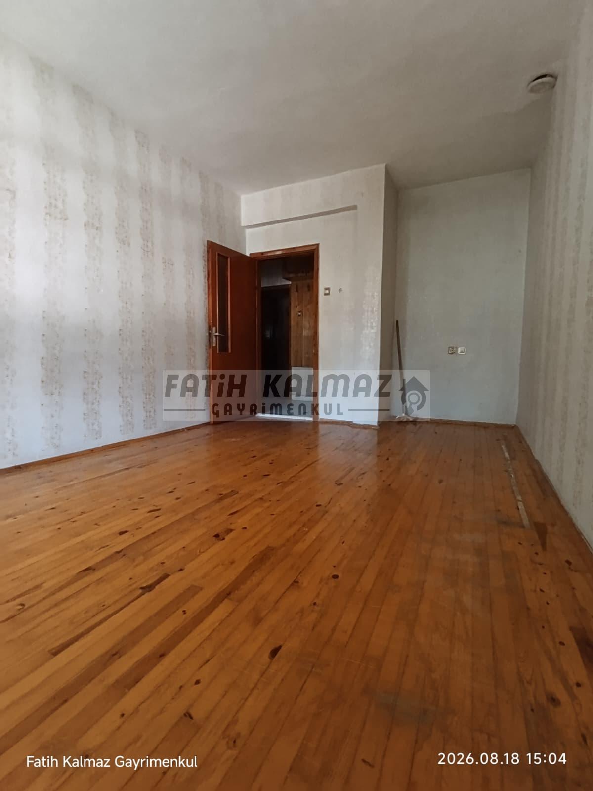 Konya Selçuklu Bedir Mahallesi’nde Satılık 3+1 GirişKat Daire – 145 m² I Zembilli Caddesi Üzerinde