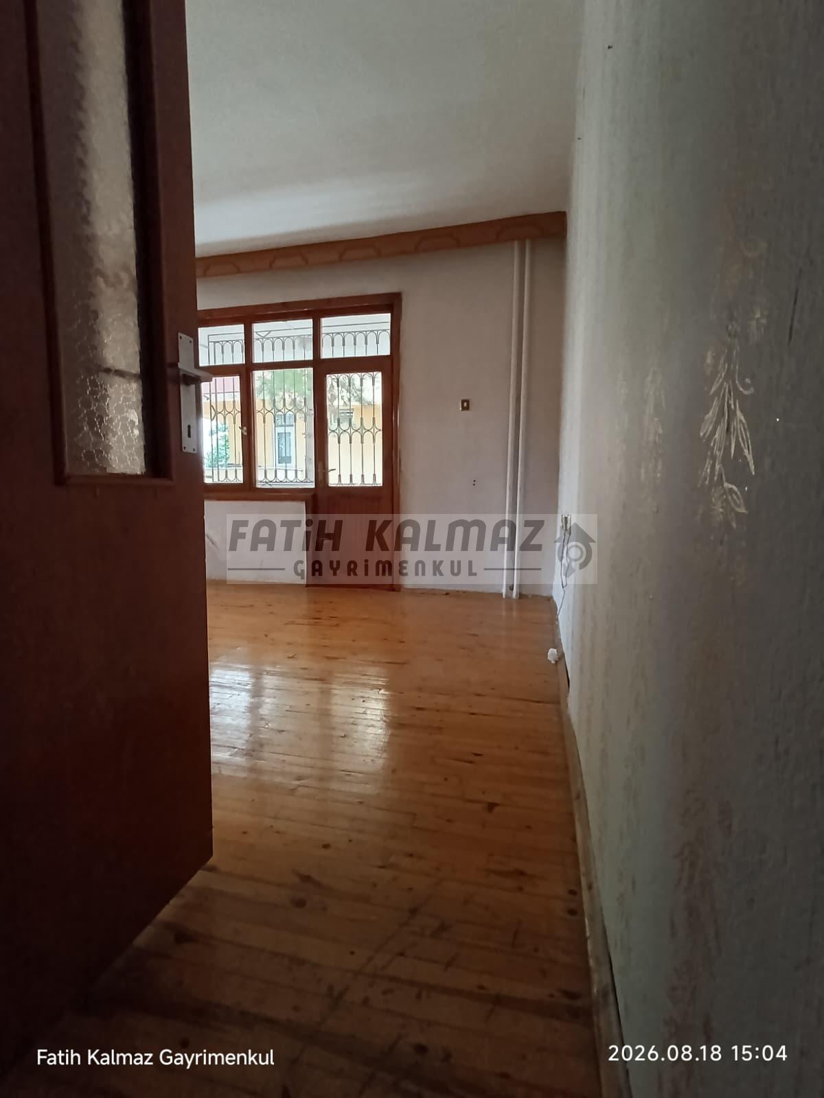 Konya Selçuklu Bedir Mahallesi’nde Satılık 3+1 GirişKat Daire – 145 m² I Zembilli Caddesi Üzerinde