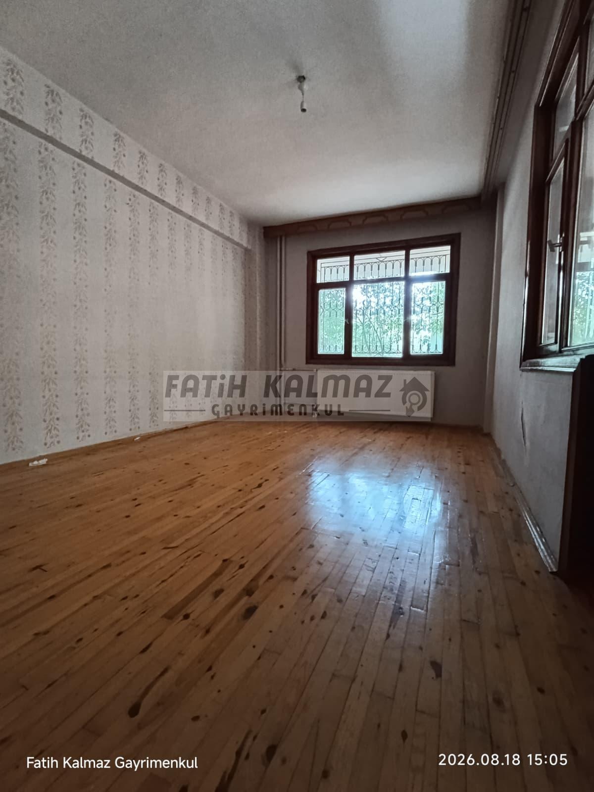 Konya Selçuklu Bedir Mahallesi’nde Satılık 3+1 GirişKat Daire – 145 m² I Zembilli Caddesi Üzerinde