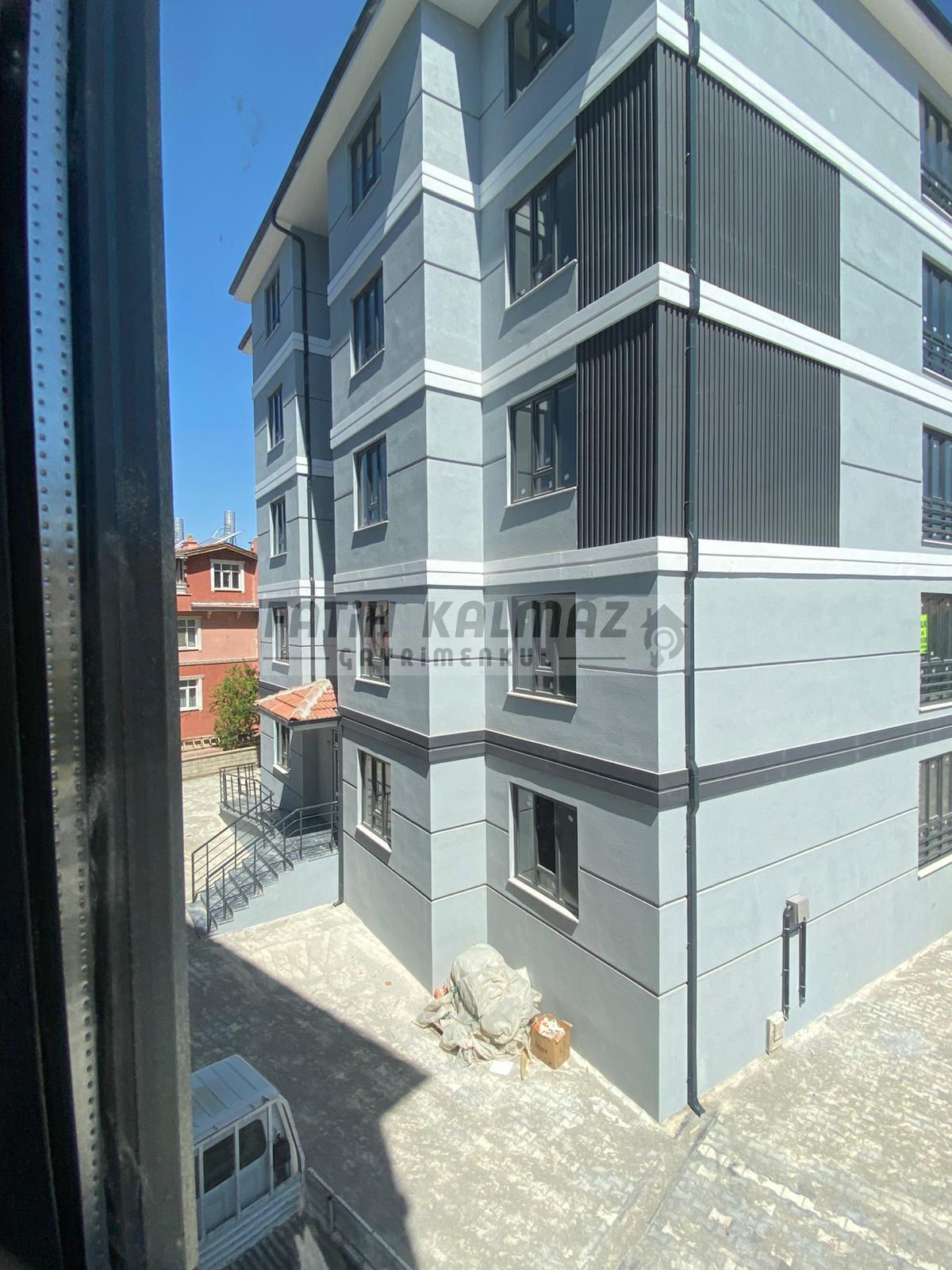 Konya Meram Uluğbey Mahallesi’nde Satılık 3+1 AraKat Daire – 160 m², Kızartma Mutfaklı