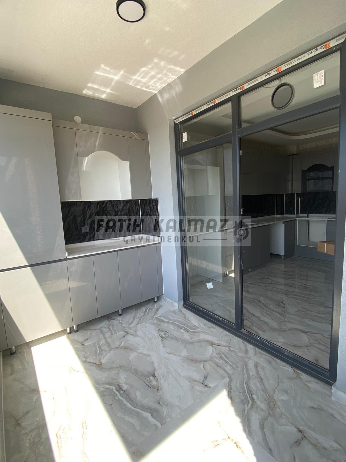 Konya Meram Uluğbey Mahallesi’nde Satılık 3+1 AraKat Daire – 160 m², Kızartma Mutfaklı