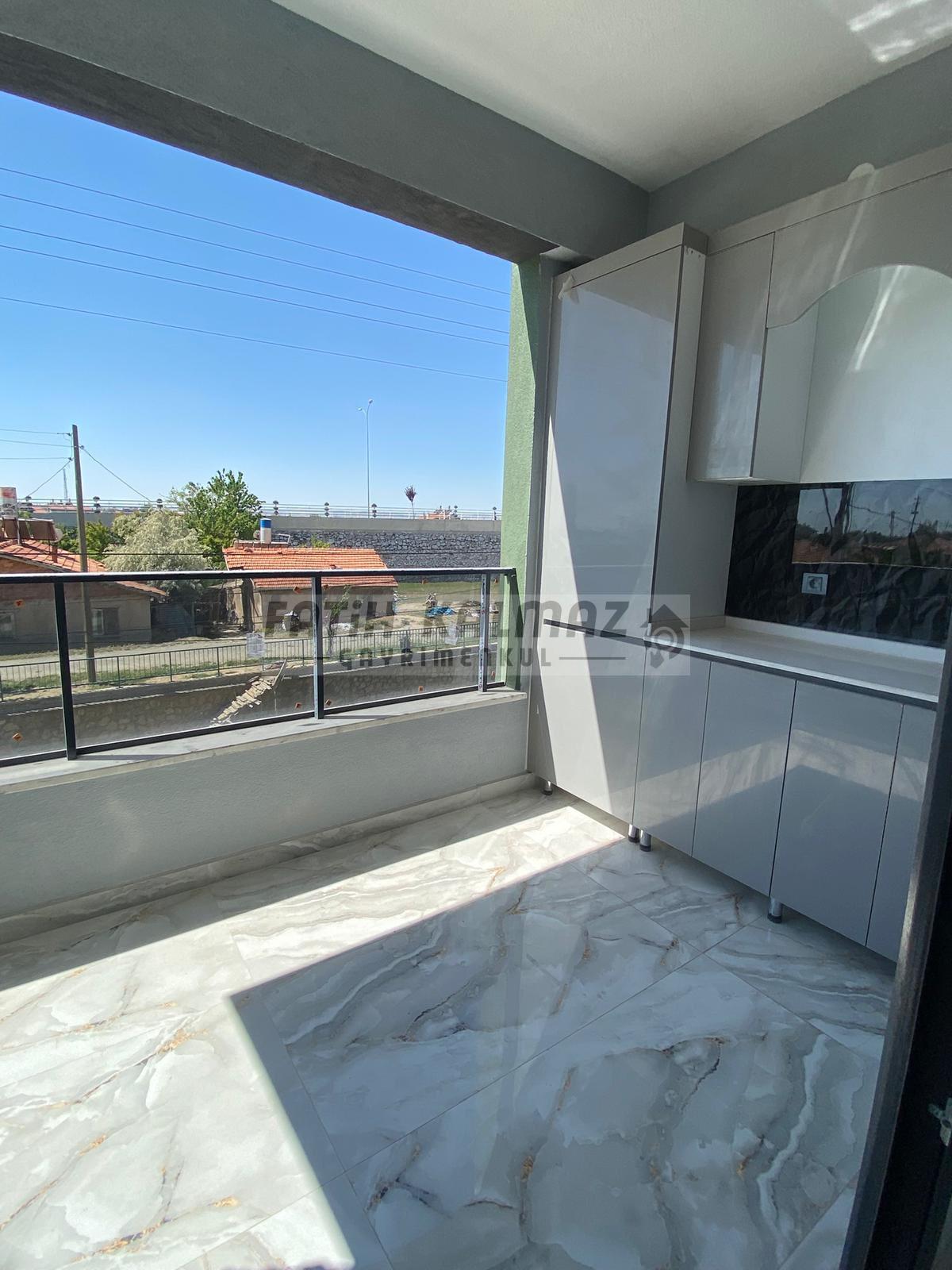 Konya Meram Uluğbey Mahallesi’nde Satılık 3+1 AraKat Daire – 160 m², Kızartma Mutfaklı