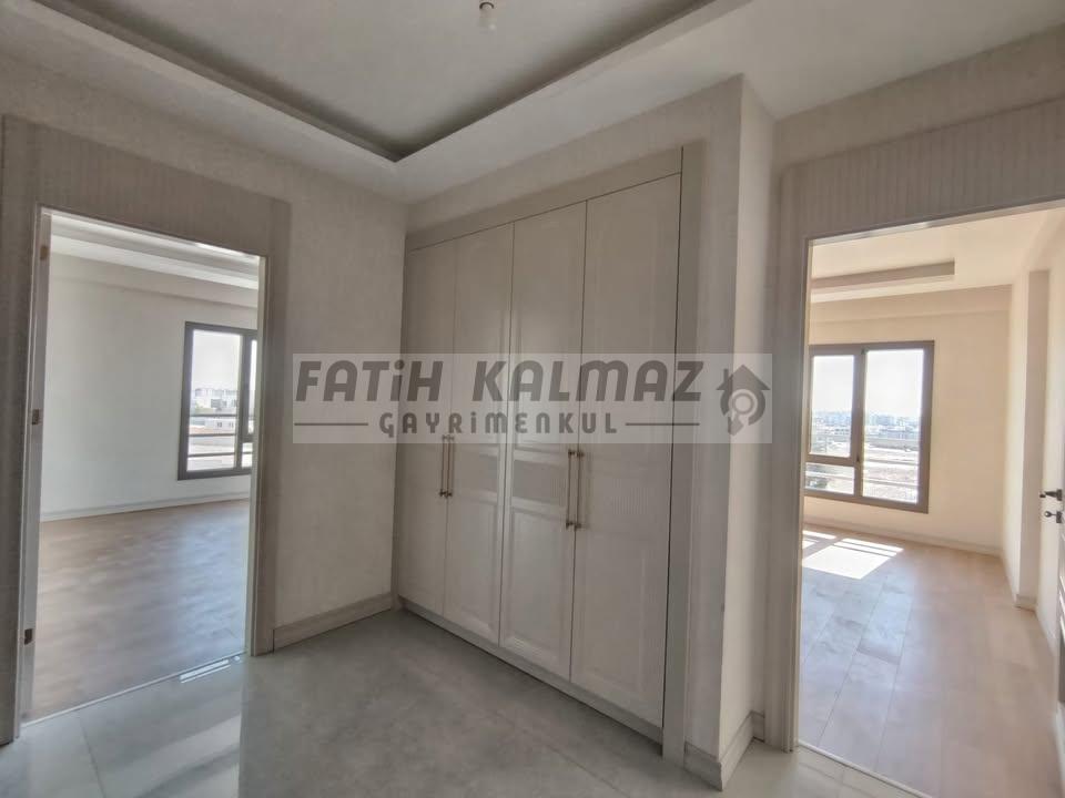Konya Selçuklu S. Eyyubi Mahallesi’nde Satılık 3+1 AraKat Daire – 160 m², Kızartma Mutfaklı